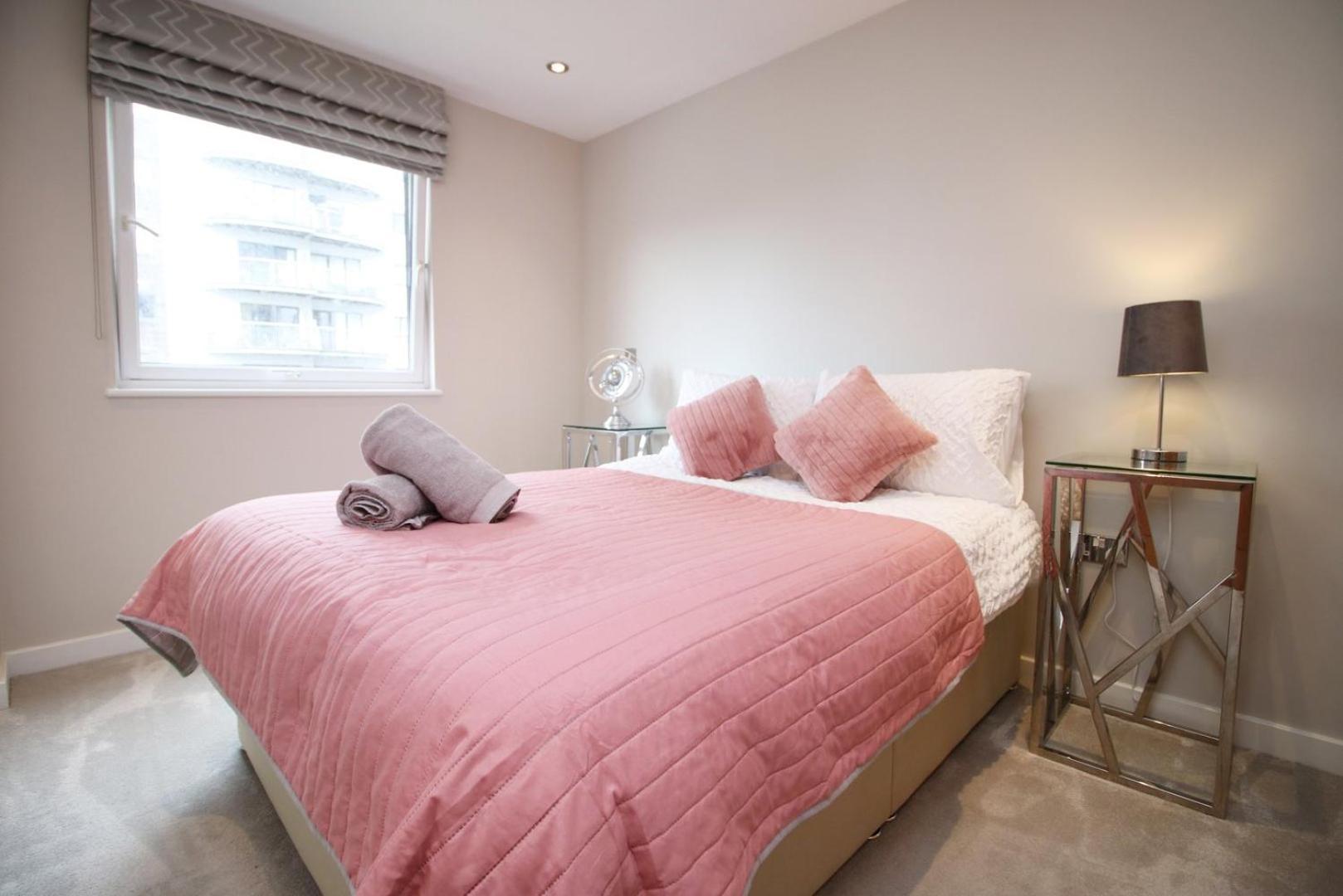 Perfect Getaway In Cardiff Marina Apartment Exterior photo